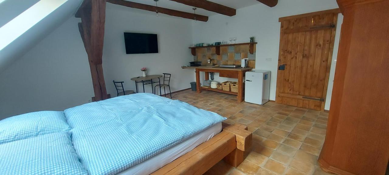 Apartmany Ve Starem Pivovaru Malesov Екстериор снимка