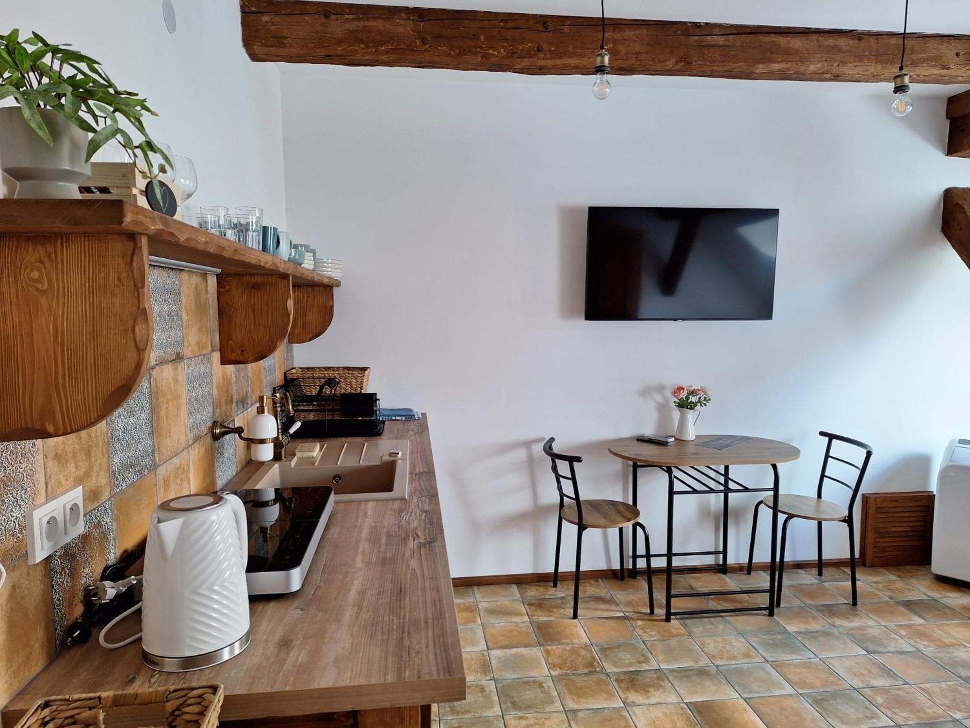 Apartmany Ve Starem Pivovaru Malesov Екстериор снимка